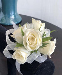 C7820 - Corsage